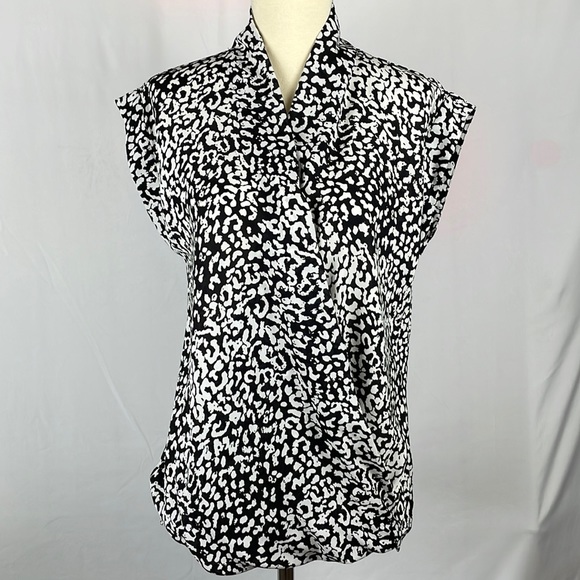 Ro & De Black and White Wrap Front Top with Sexy Sheer Back - Size Small - Picture 1 of 14